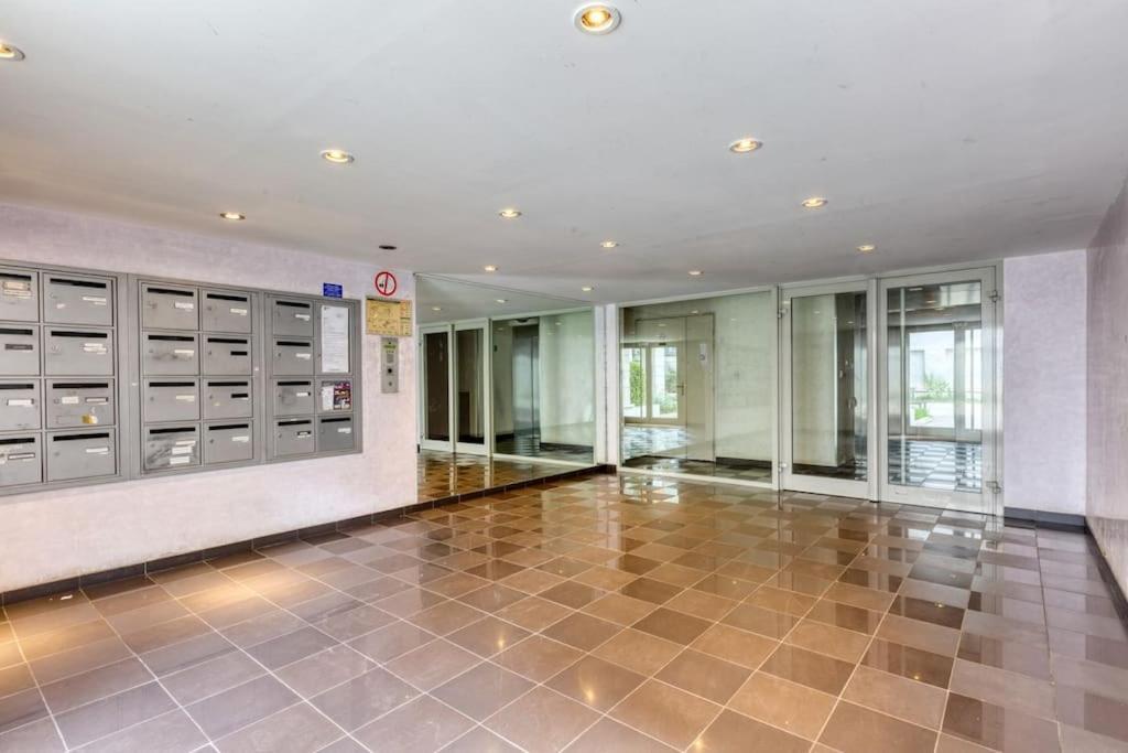 סן-דני Premium Flat 6 People With Billard And Terrace Stade De France מראה חיצוני תמונה
